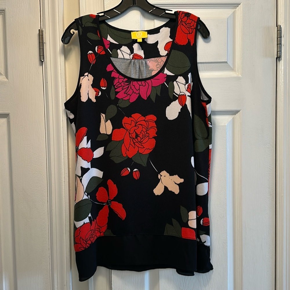 Liz Lange Tank Size L